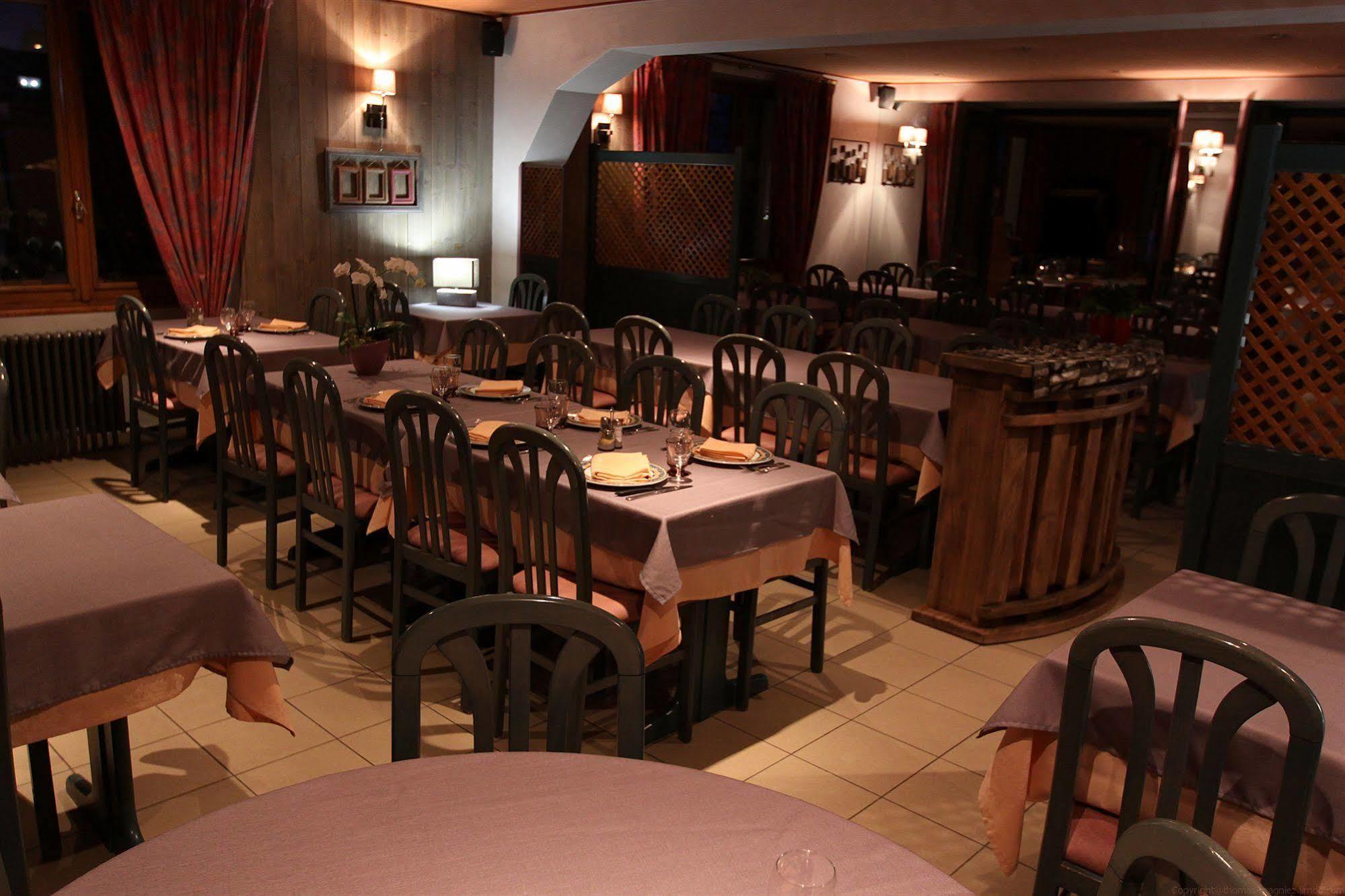 Logis Hotel Beausoleil Saint-Sorlin-dʼArves Exterior foto